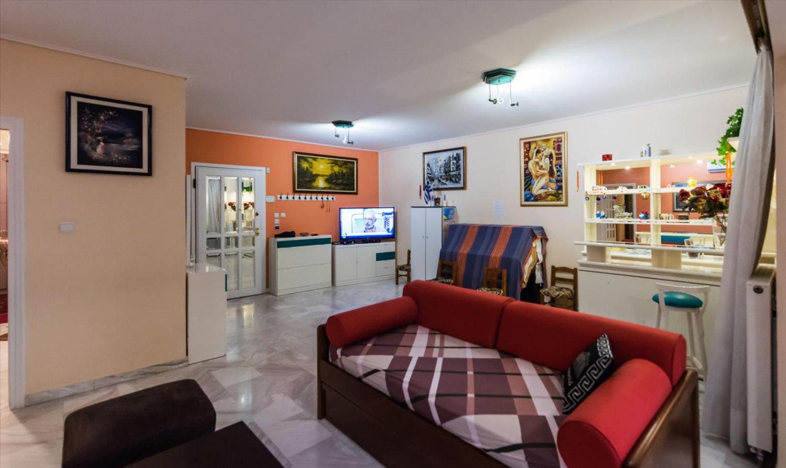 Flisvos Elite Seafront Luxury Apartment