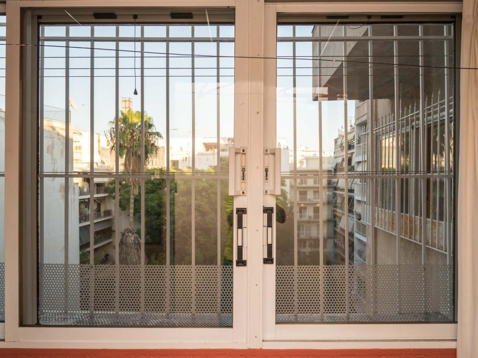 Flisvos Elite Seafront Luxury Apartment