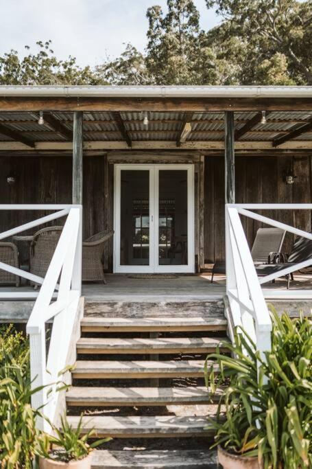 Picturesque Barn located on the Shoalhaven River