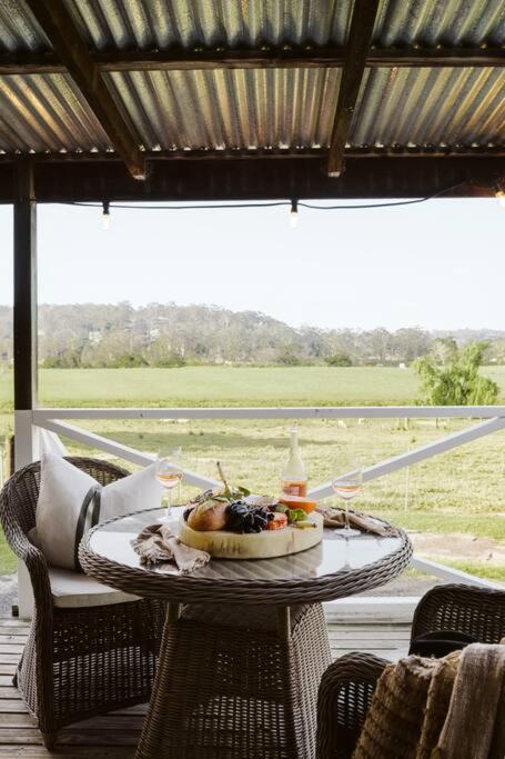 Picturesque Barn located on the Shoalhaven River