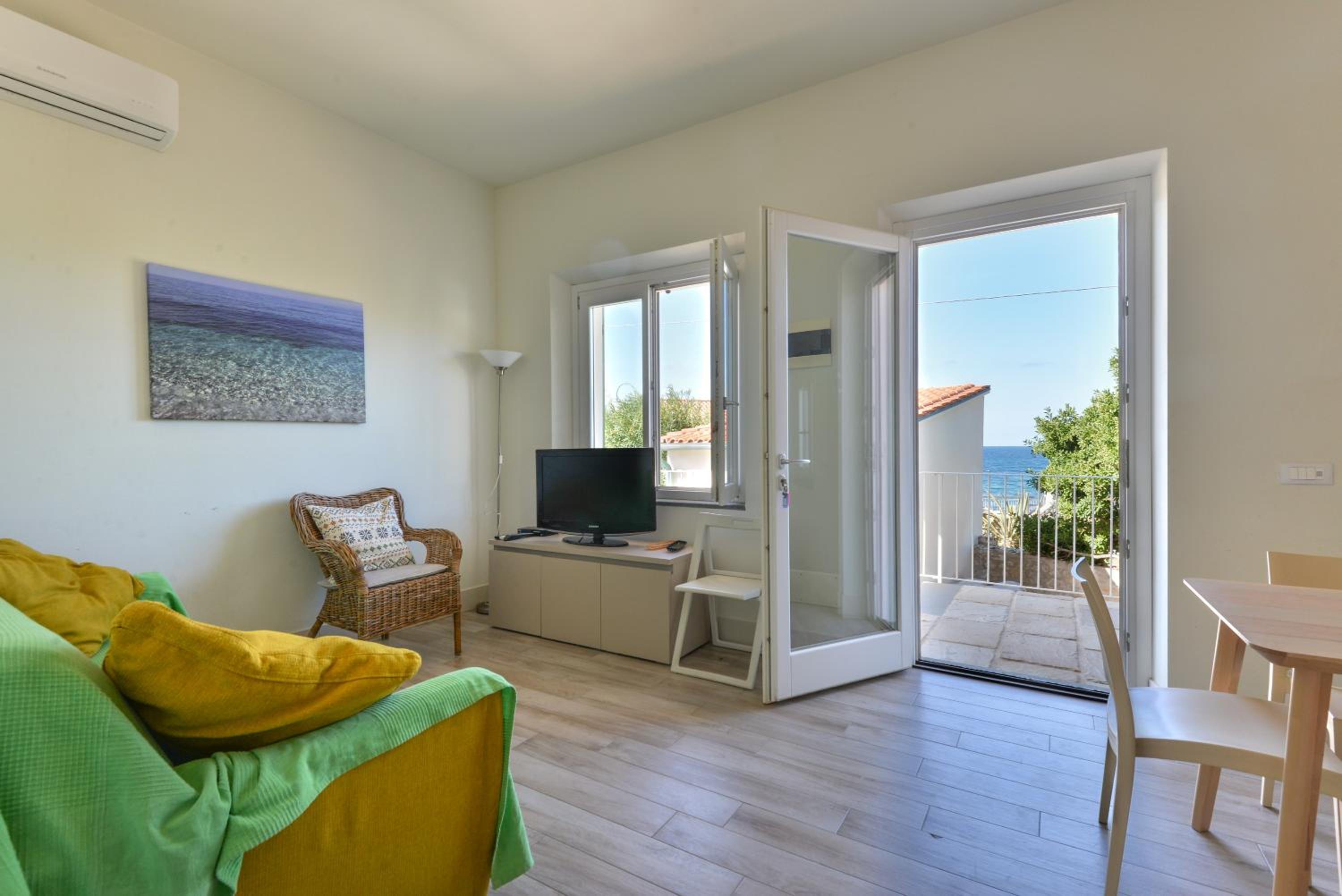 Il Quartiere apt Giglio view 3