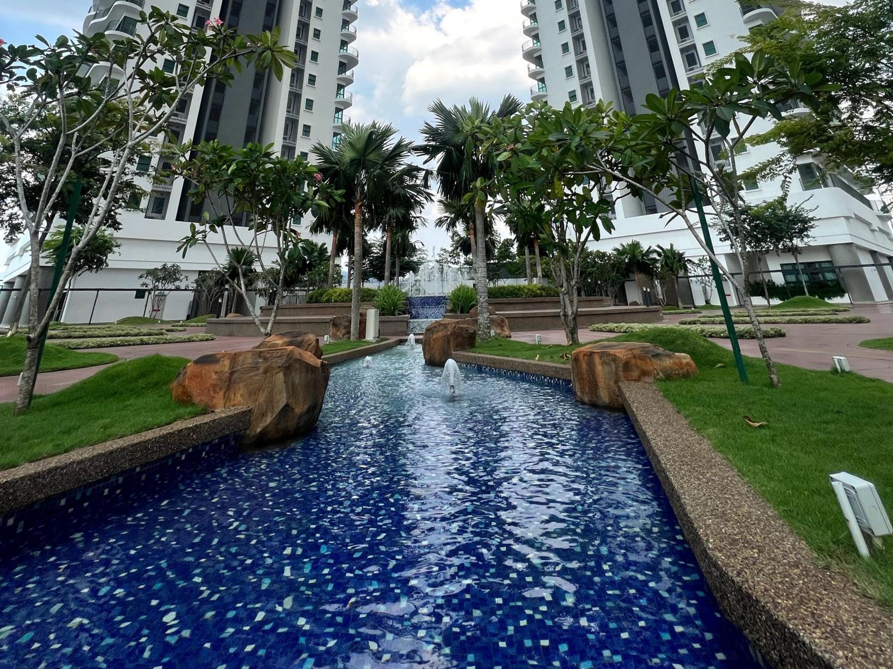 KL City Signature Suites Attached LRT Station & Mall