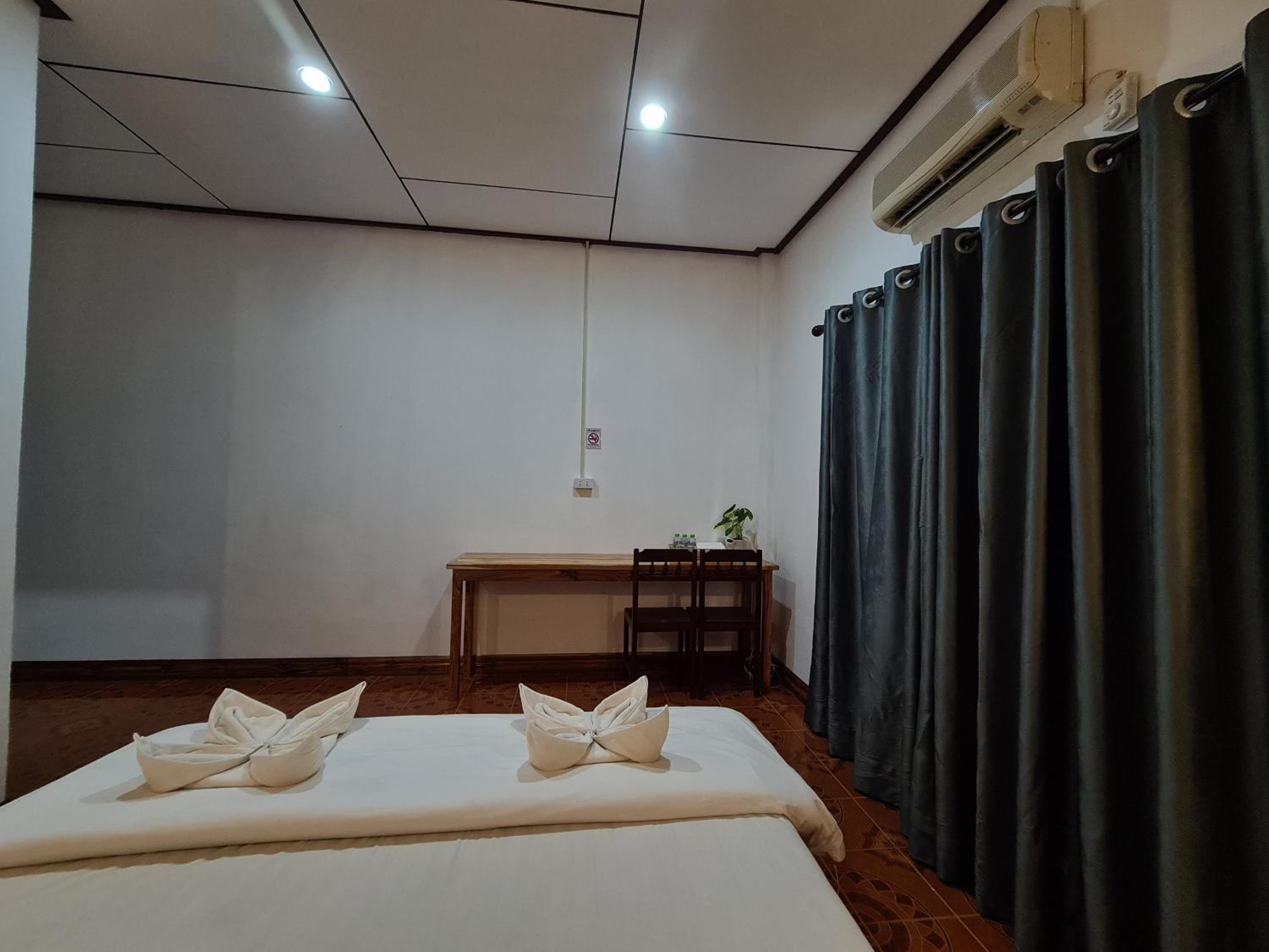 Saphaothong guesthouse, photo 42