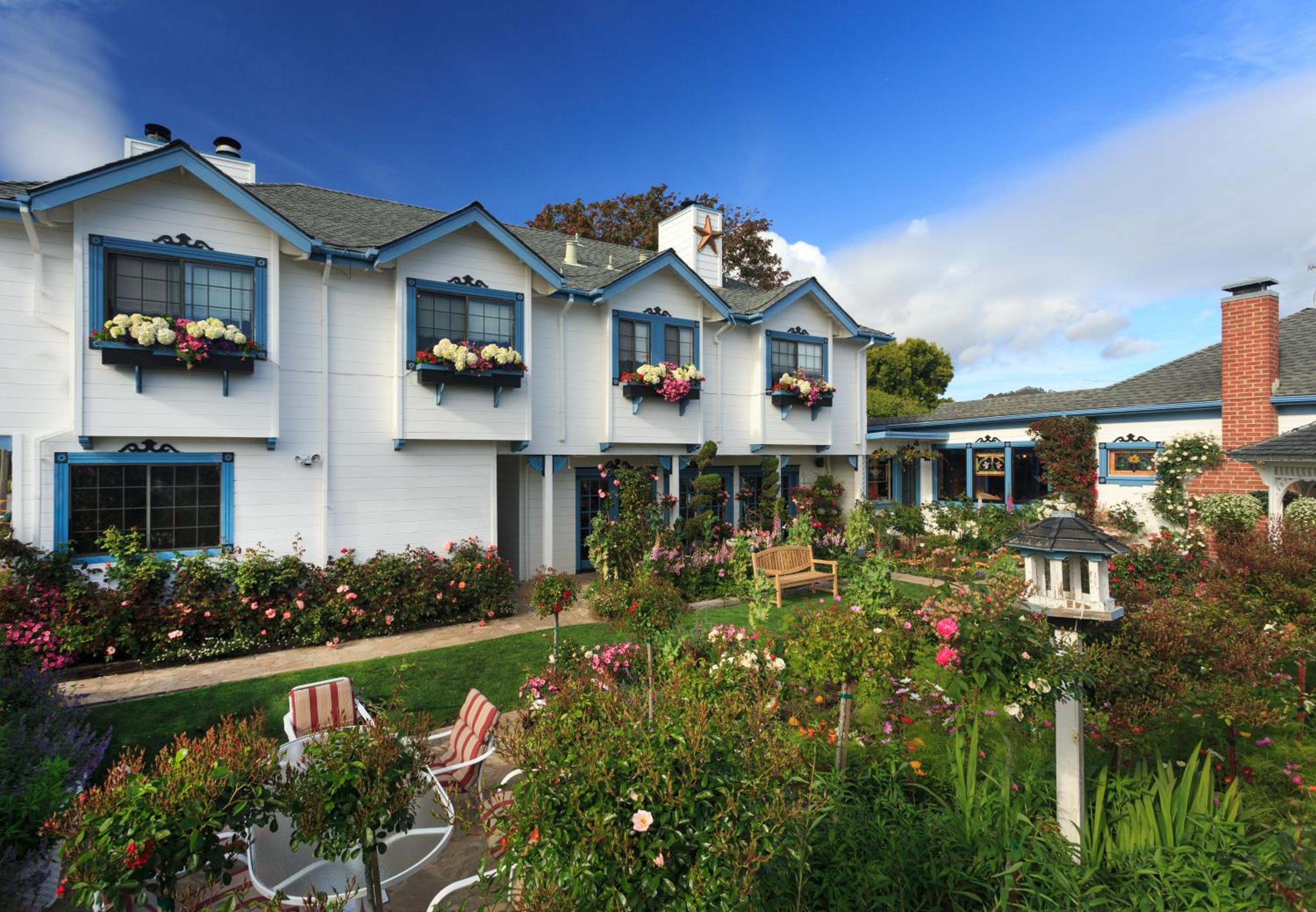 Half Moon Bay Vacations - Mill Rose Inn - Property Image 74