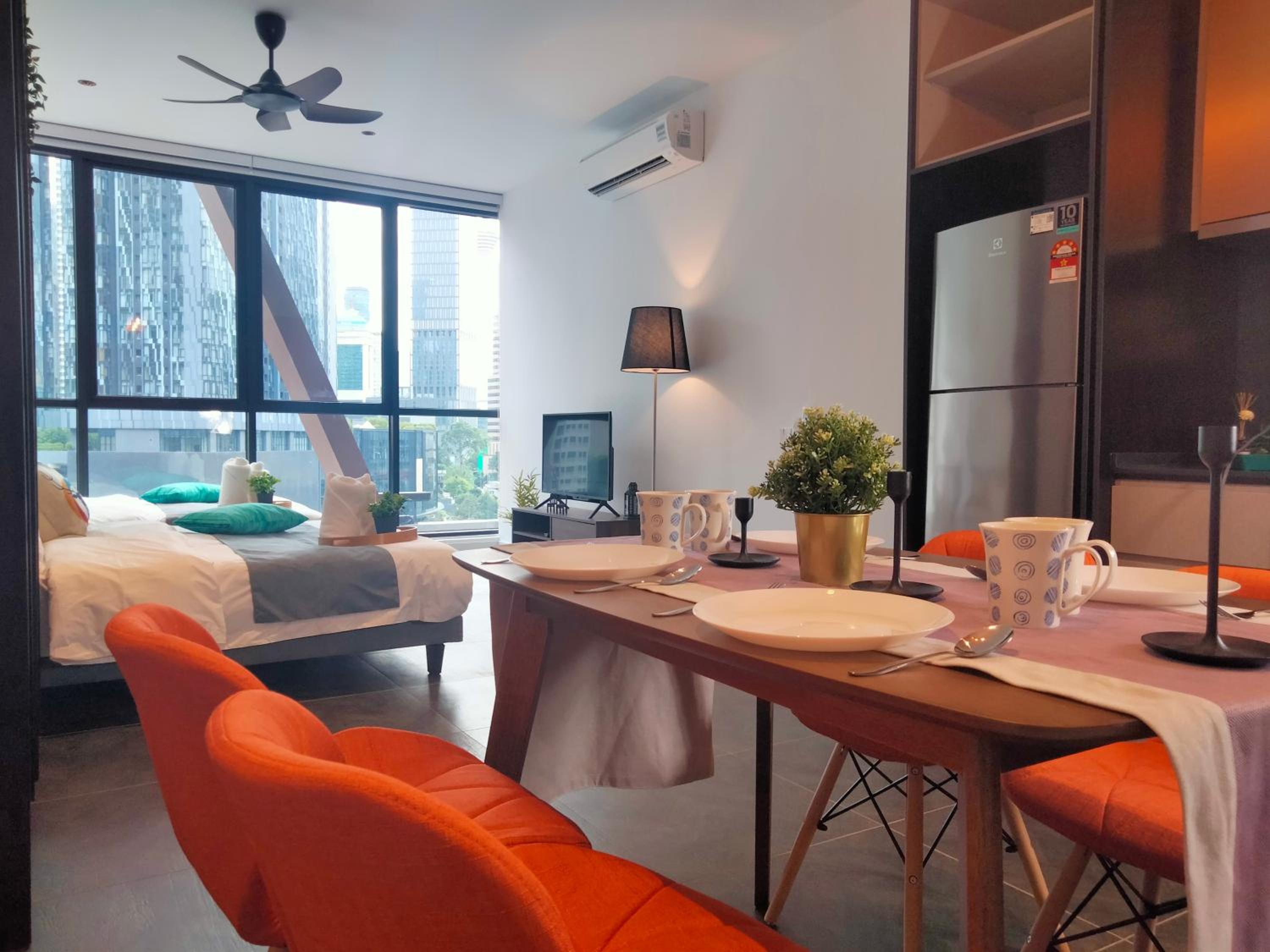 Scarletz Suites KLCC I HomeBrickz