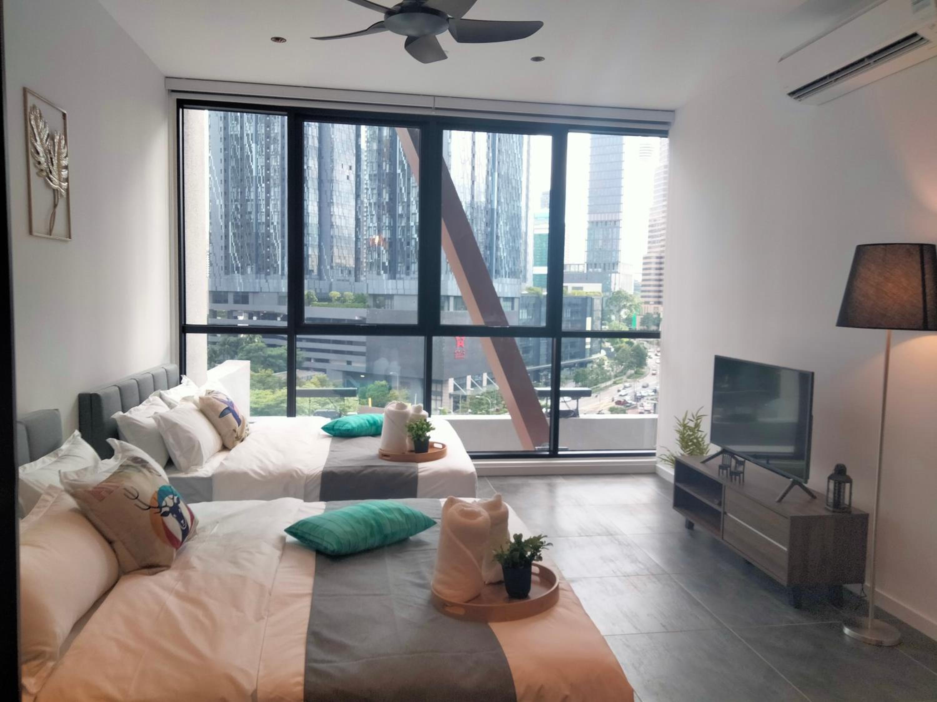 Scarletz Suites KLCC I HomeBrickz