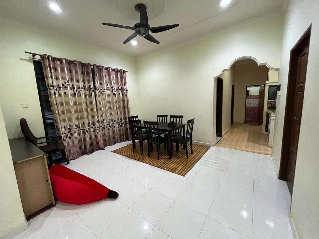 Cendana Residence Homestay Pengadang Baru Kuala Terengganu