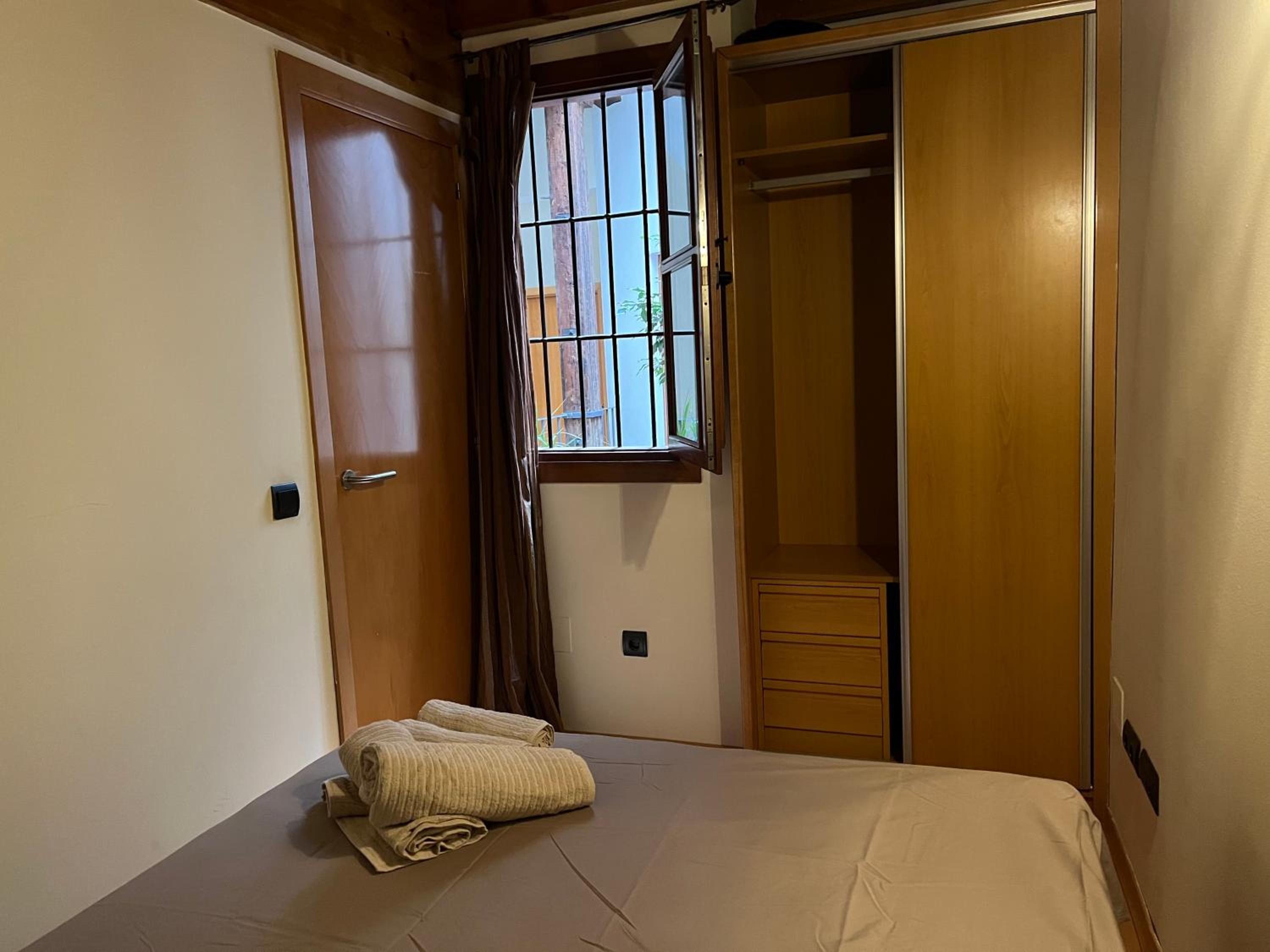 Wonderful Apartment in Malaga Oldtown Calle Carreteria FREE WIFI&AC