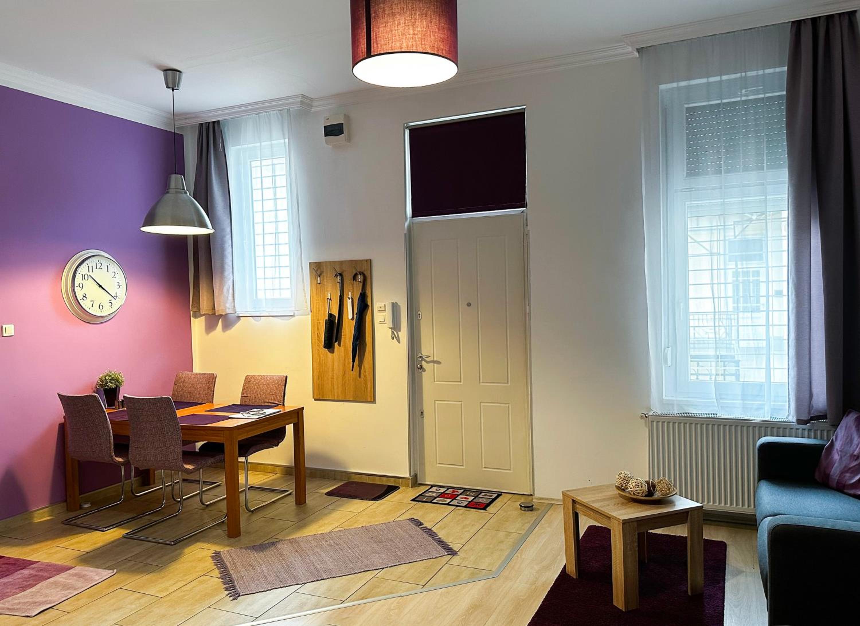 ABT Apartments Karoly view 4