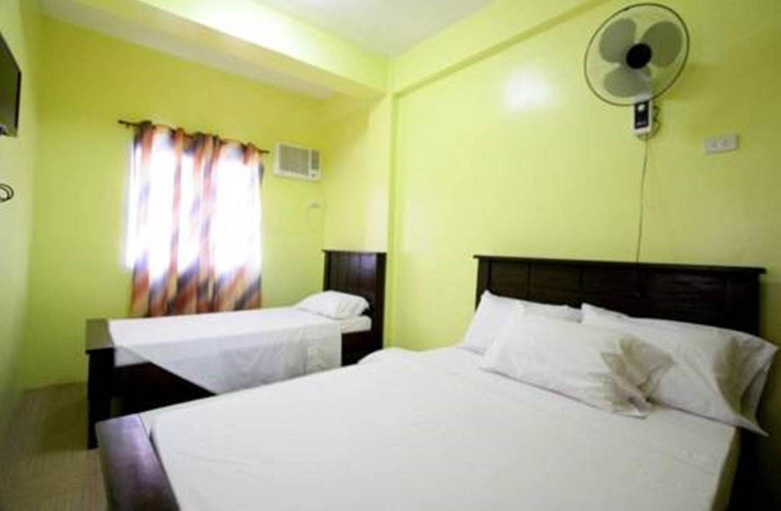 Luis Bay Travellers Lodge Coron, Coron - 13