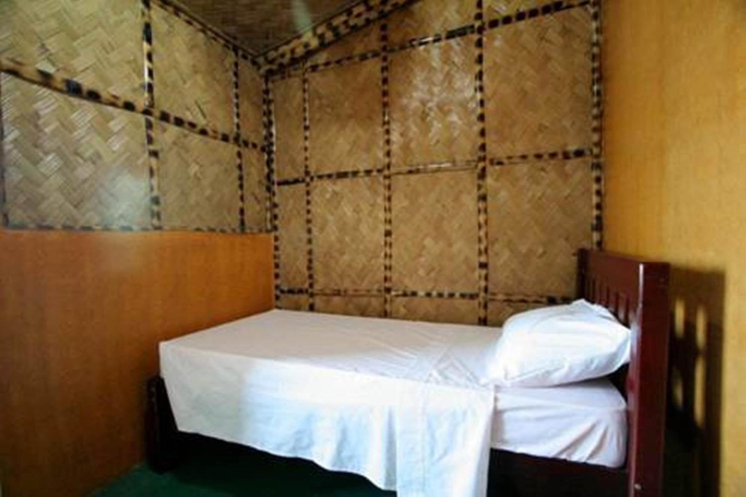 Luis Bay Travellers Lodge Coron, Coron - 16