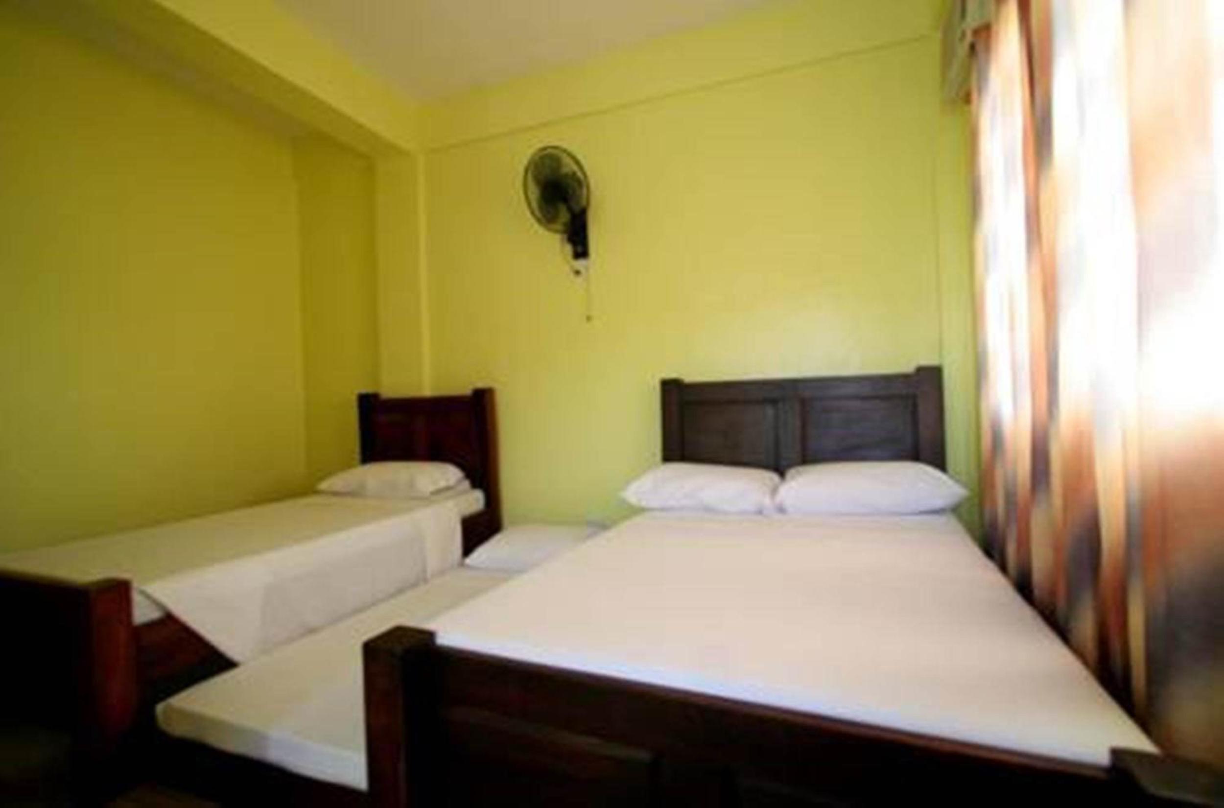 Luis Bay Travellers Lodge Coron