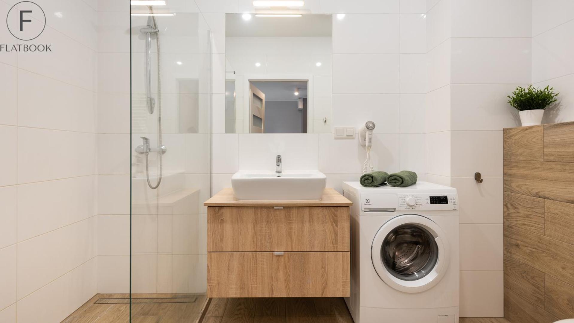 Flatbook - City Center SPA Apartments Motlawa