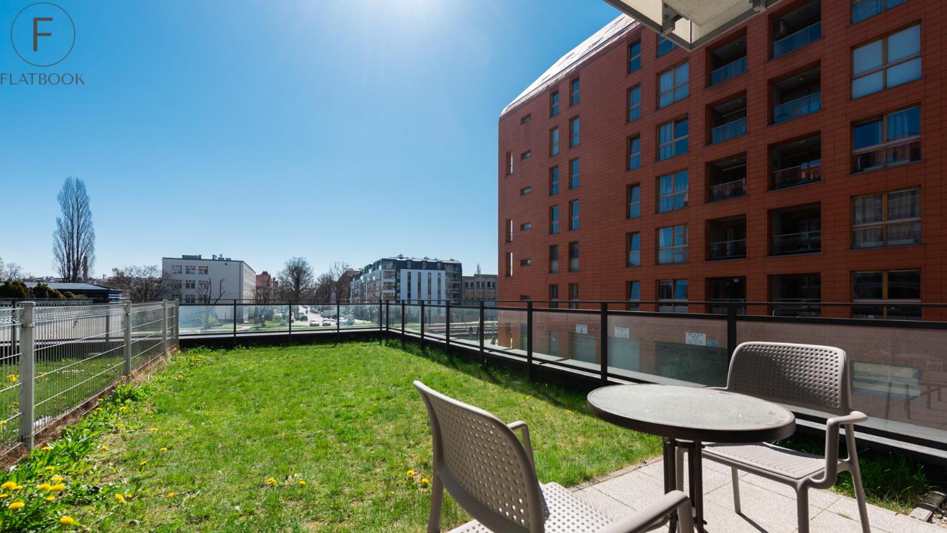 Flatbook - City Center SPA Apartments Motlawa