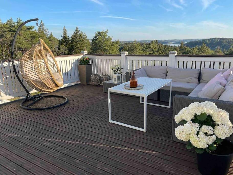 Luxury villa with stunning view view 3