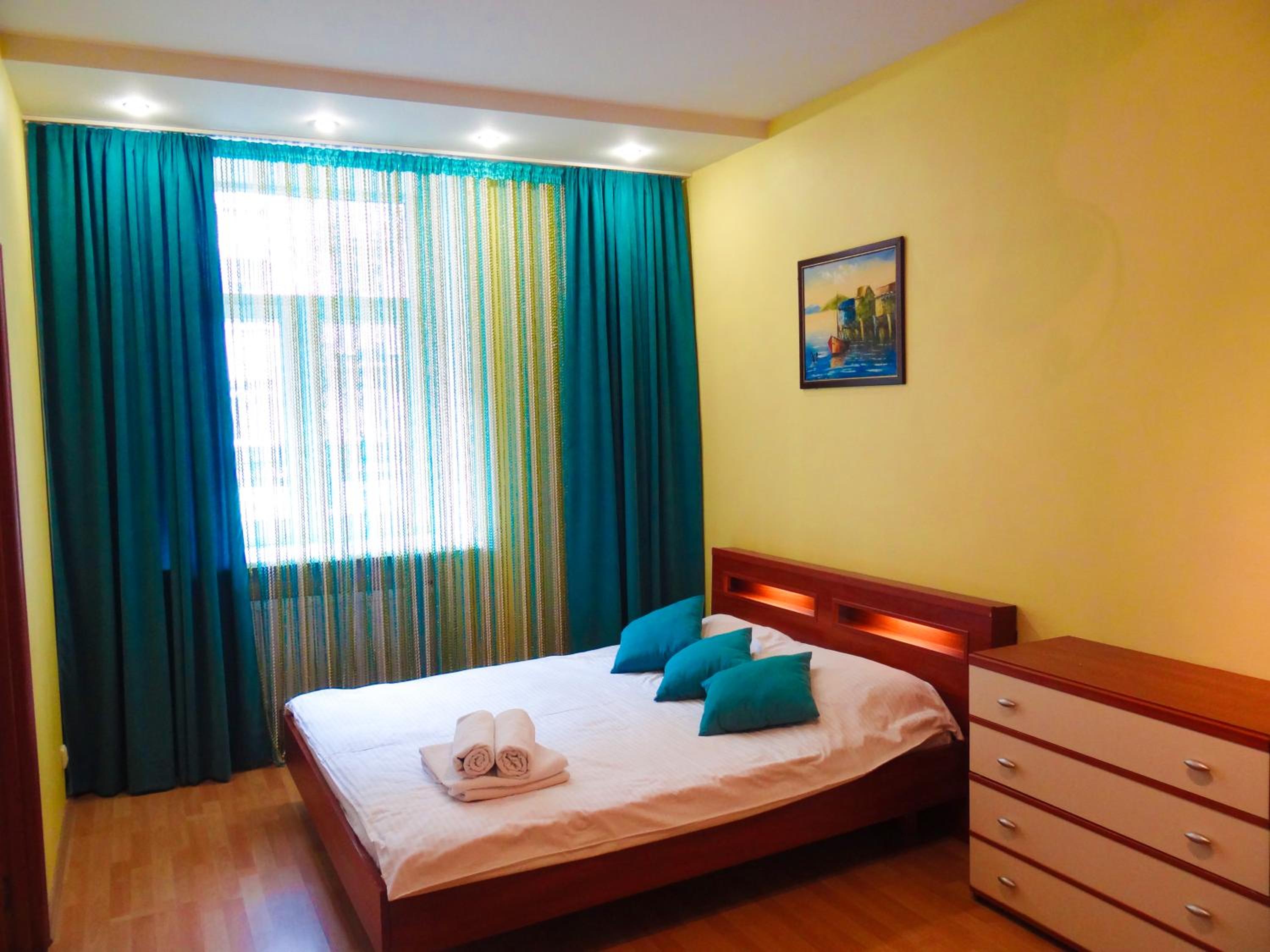 KyivHome in Kreschatik view 2