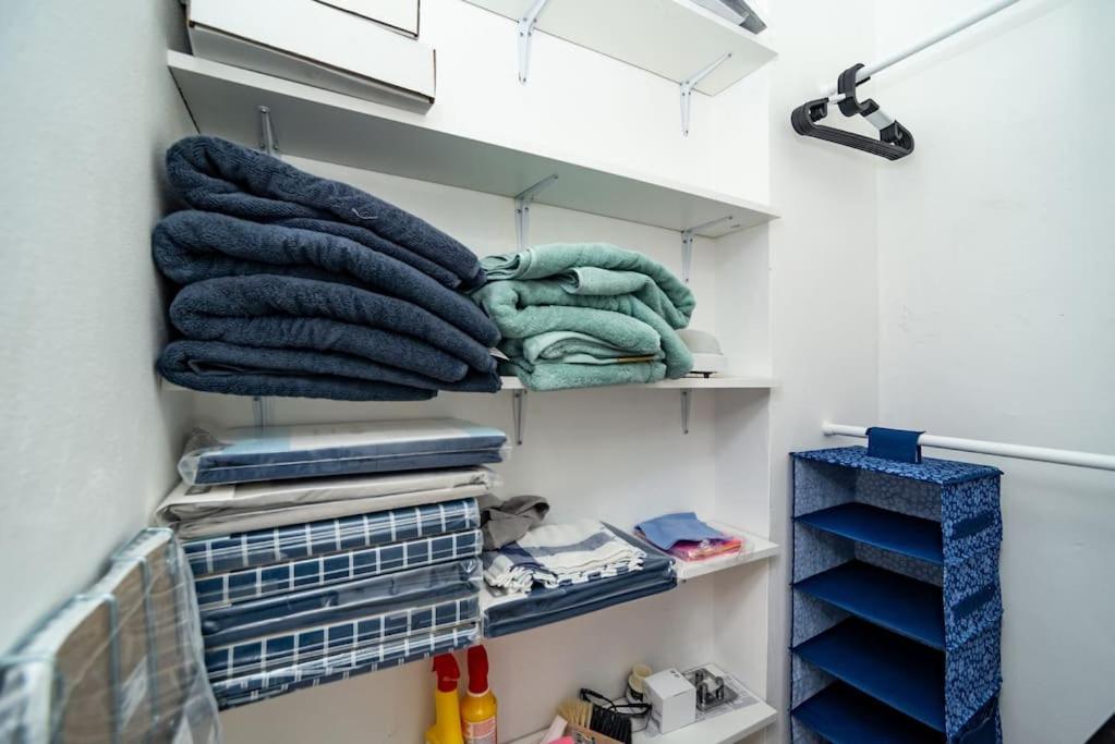 Cosy, retro-styled flat in beautiful Zizkov