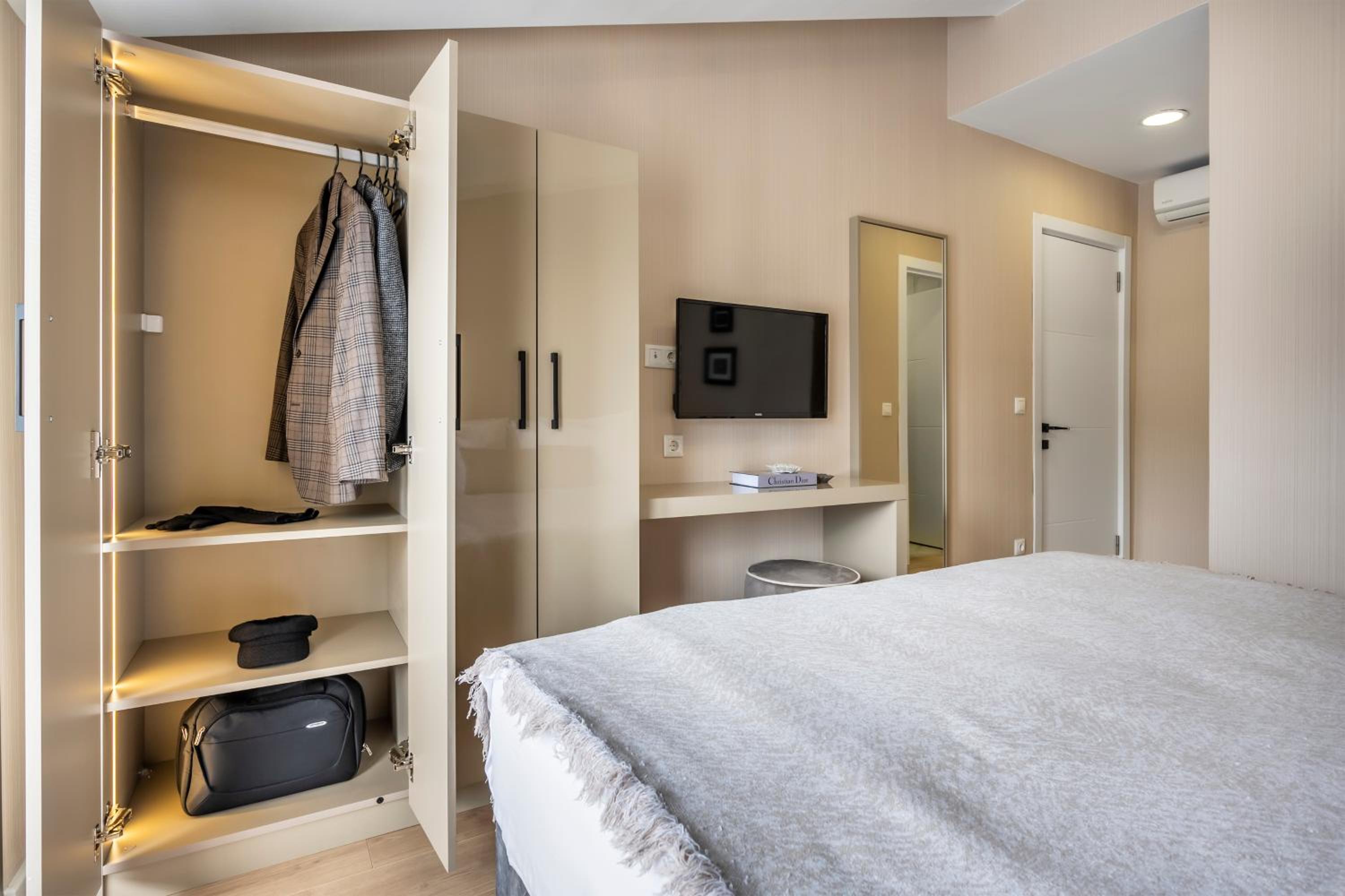 SVK Bosphorus Residence - Image 38