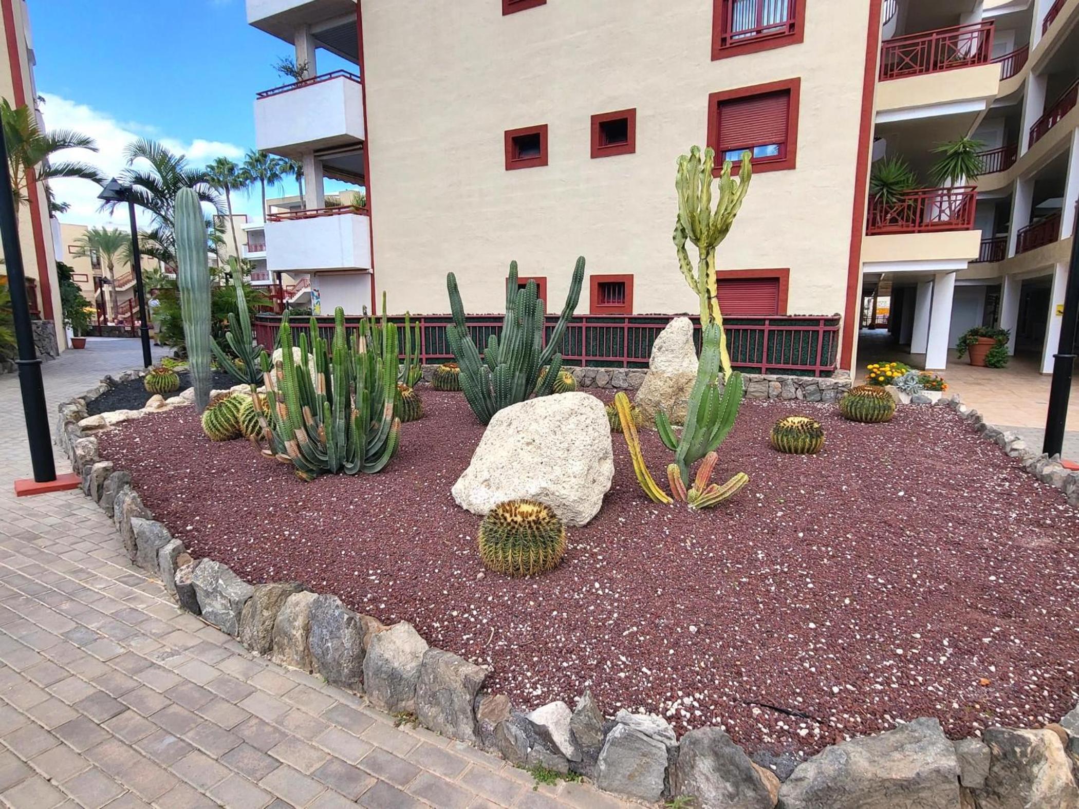 Oasis Palm Mar by HelloApartments