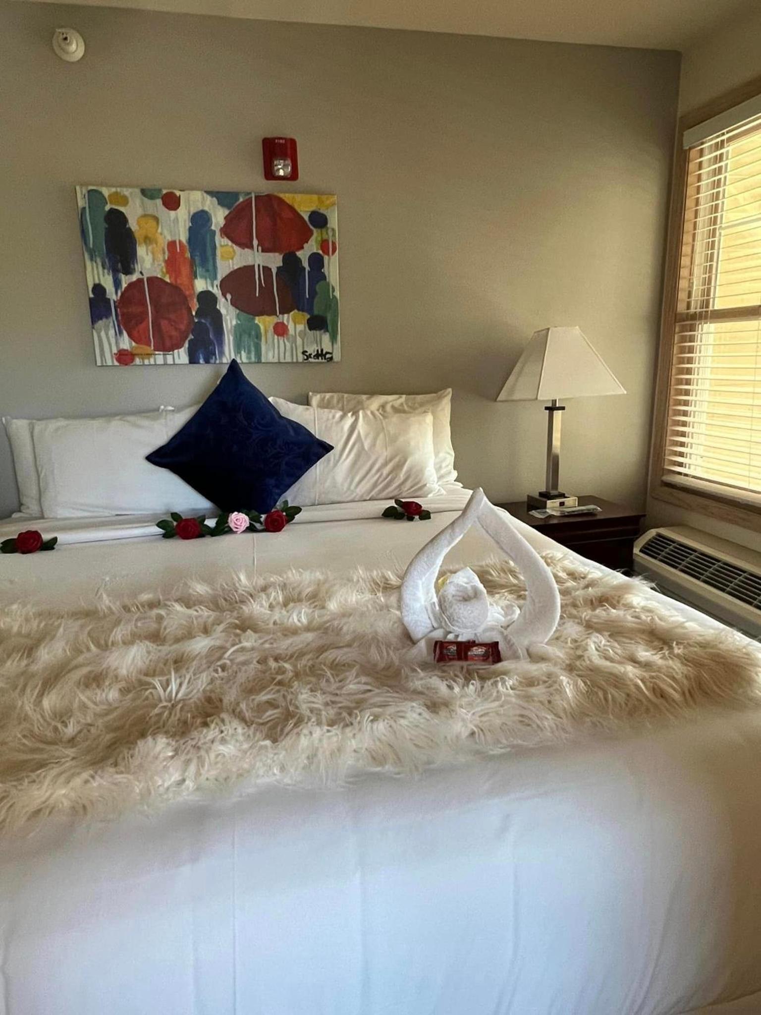 Mill Creek Hotel
