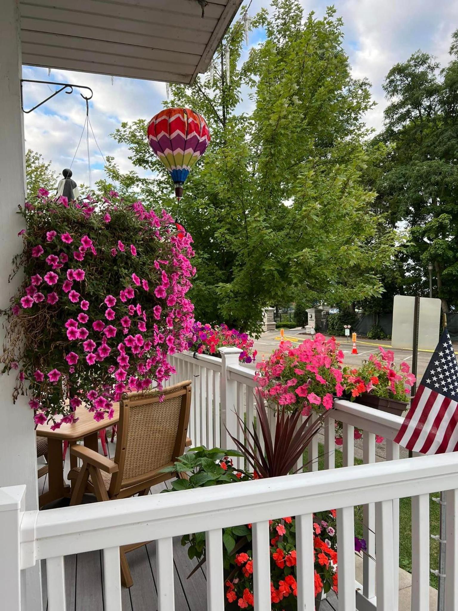 Mill Creek Hotel