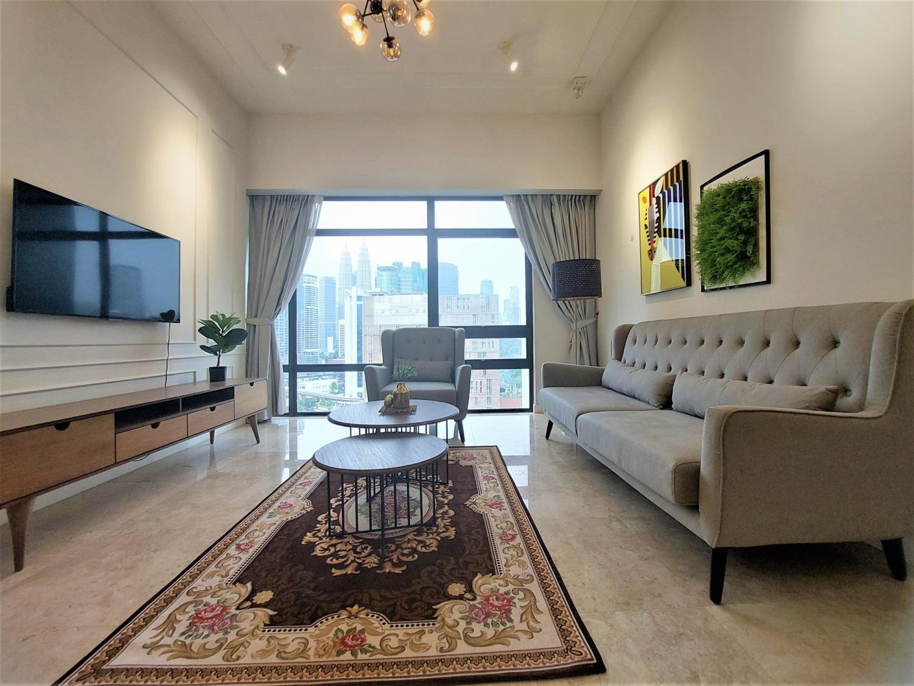 Anggun Presidential Suites