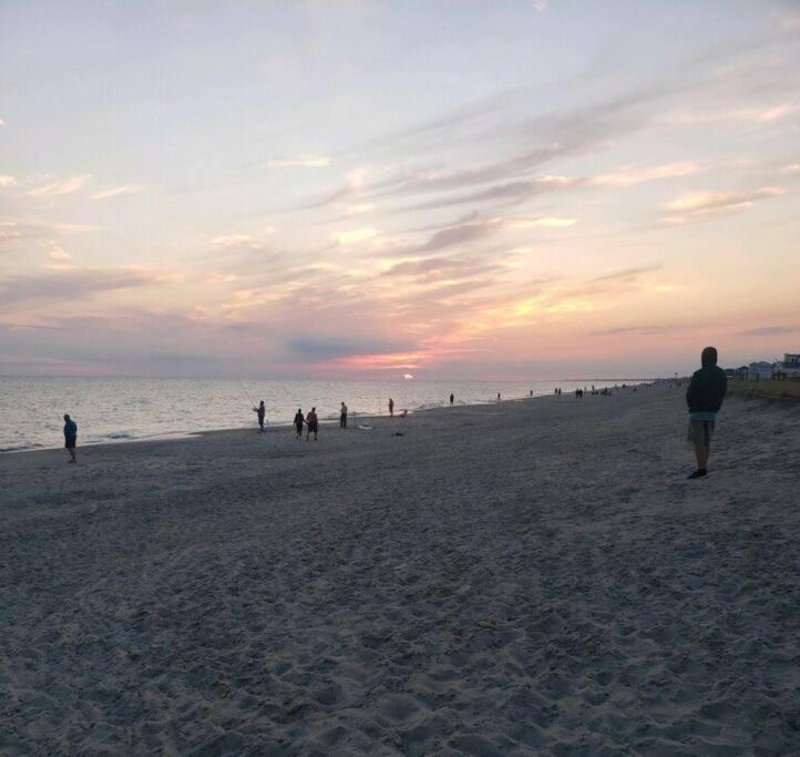 3 Bedroom Condo, Ocean Views & Short Walk to Beach! view 5