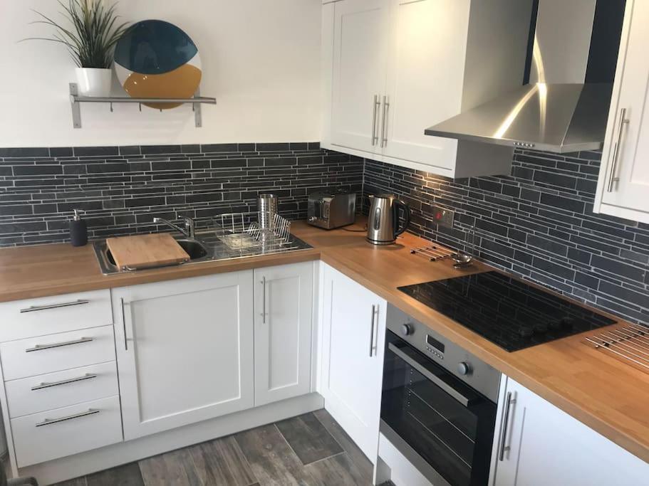 Mumbles - Modern Apartment with panoramic sea views