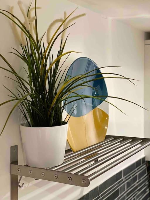 Mumbles - Modern Apartment with panoramic sea views
