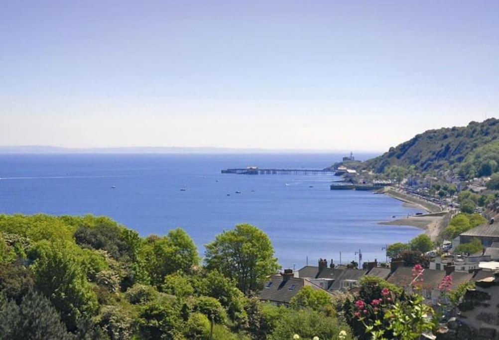 Mumbles - Modern Apartment with panoramic sea views