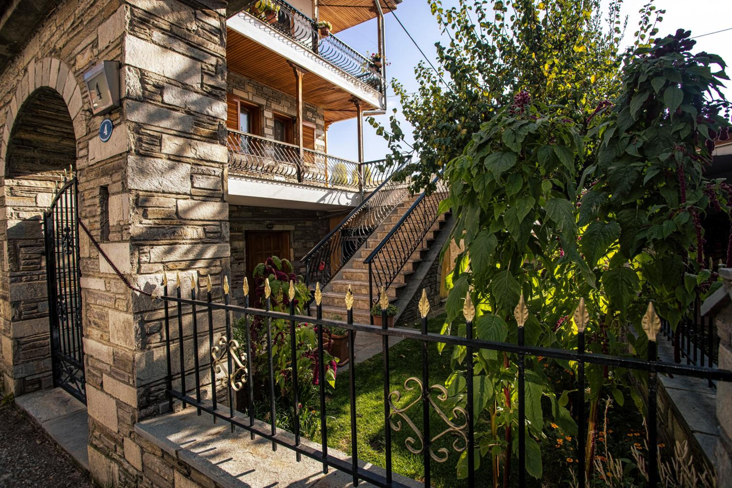 Georgia's GuestHouse