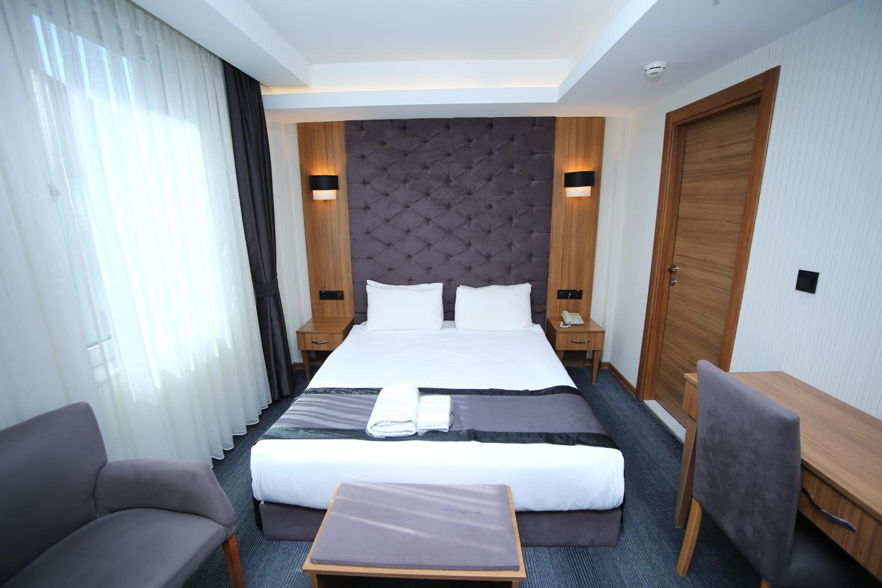 Grand Silay Hotel - Image 89