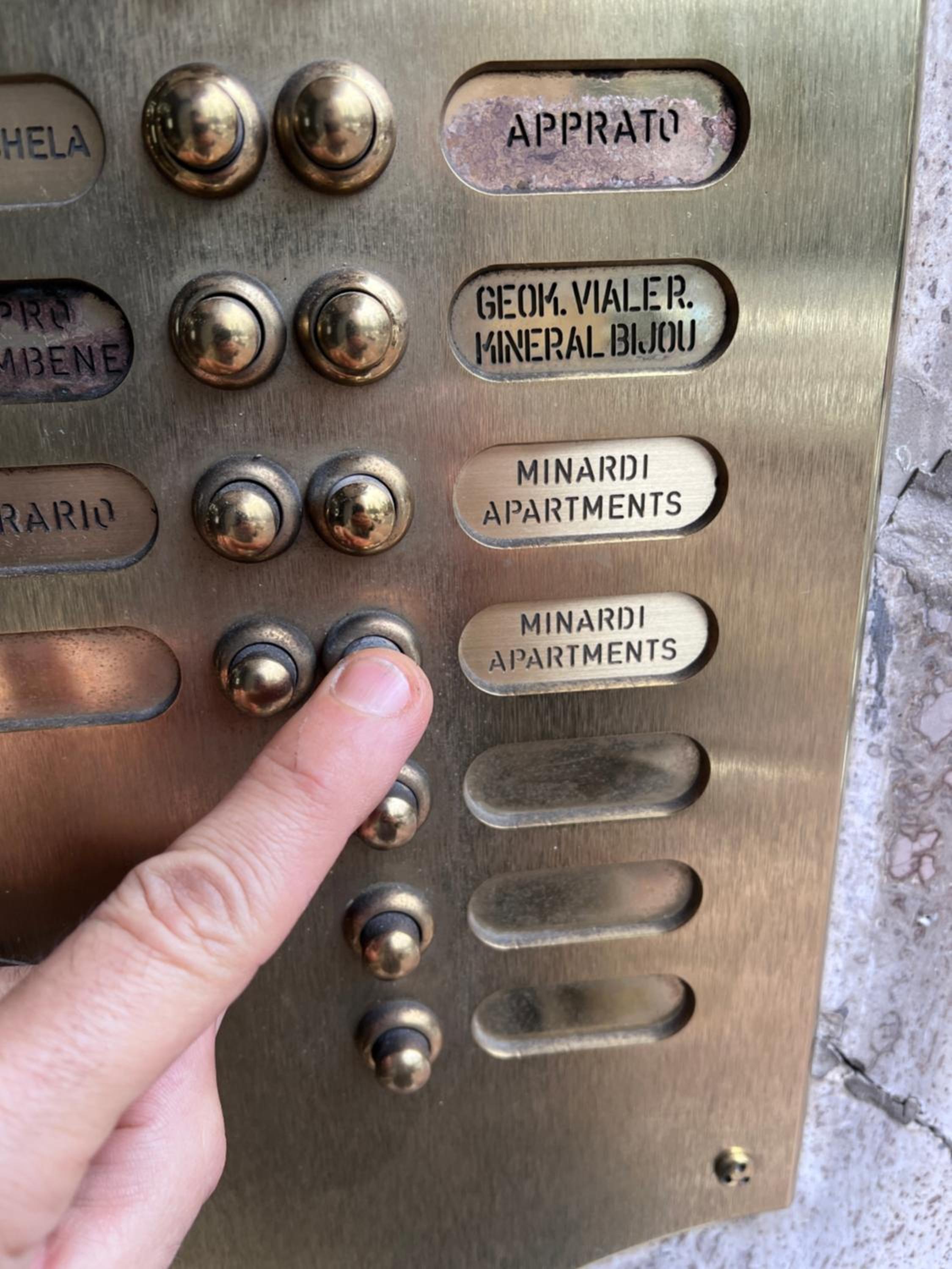 Minardi Apartments