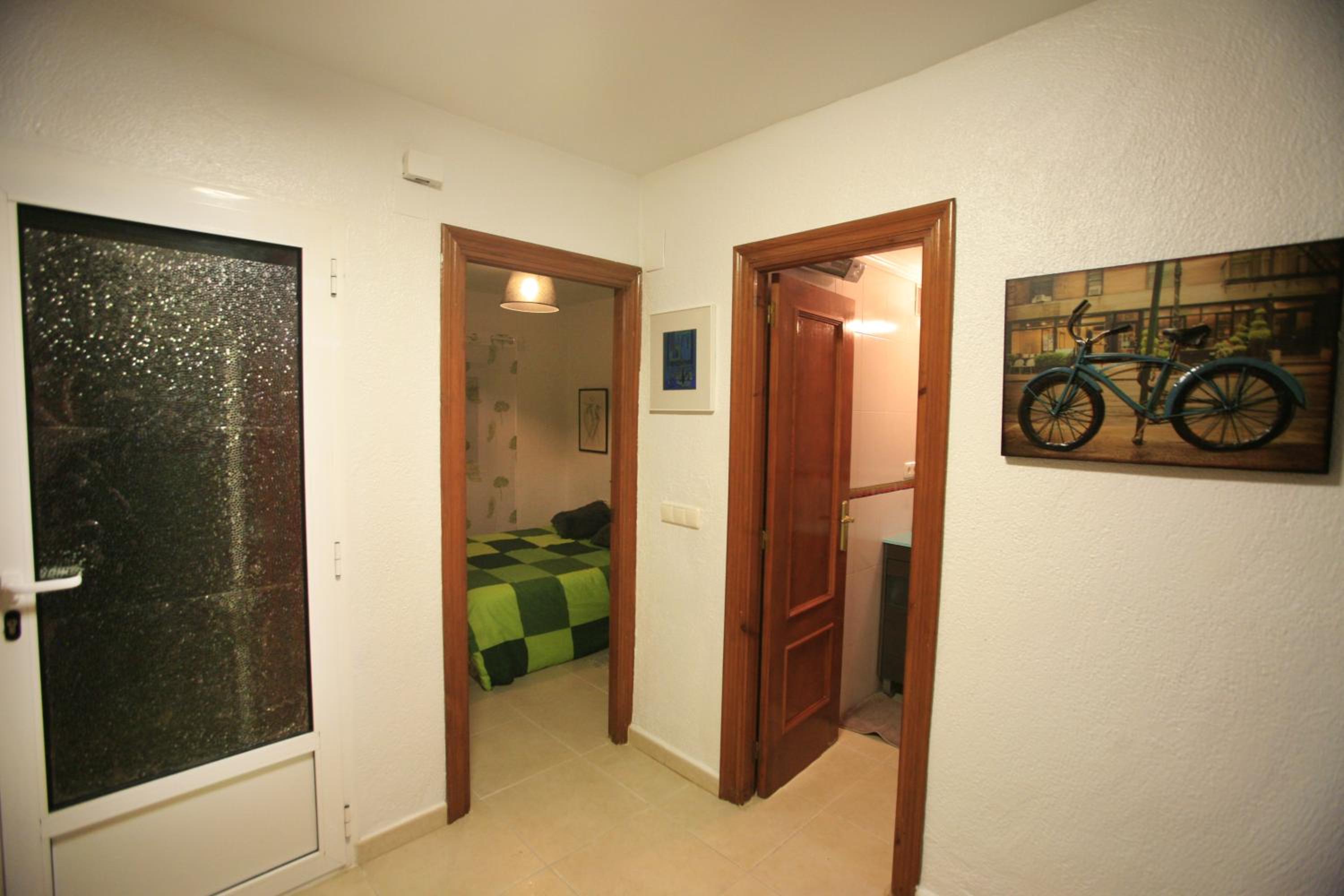 Photo 33