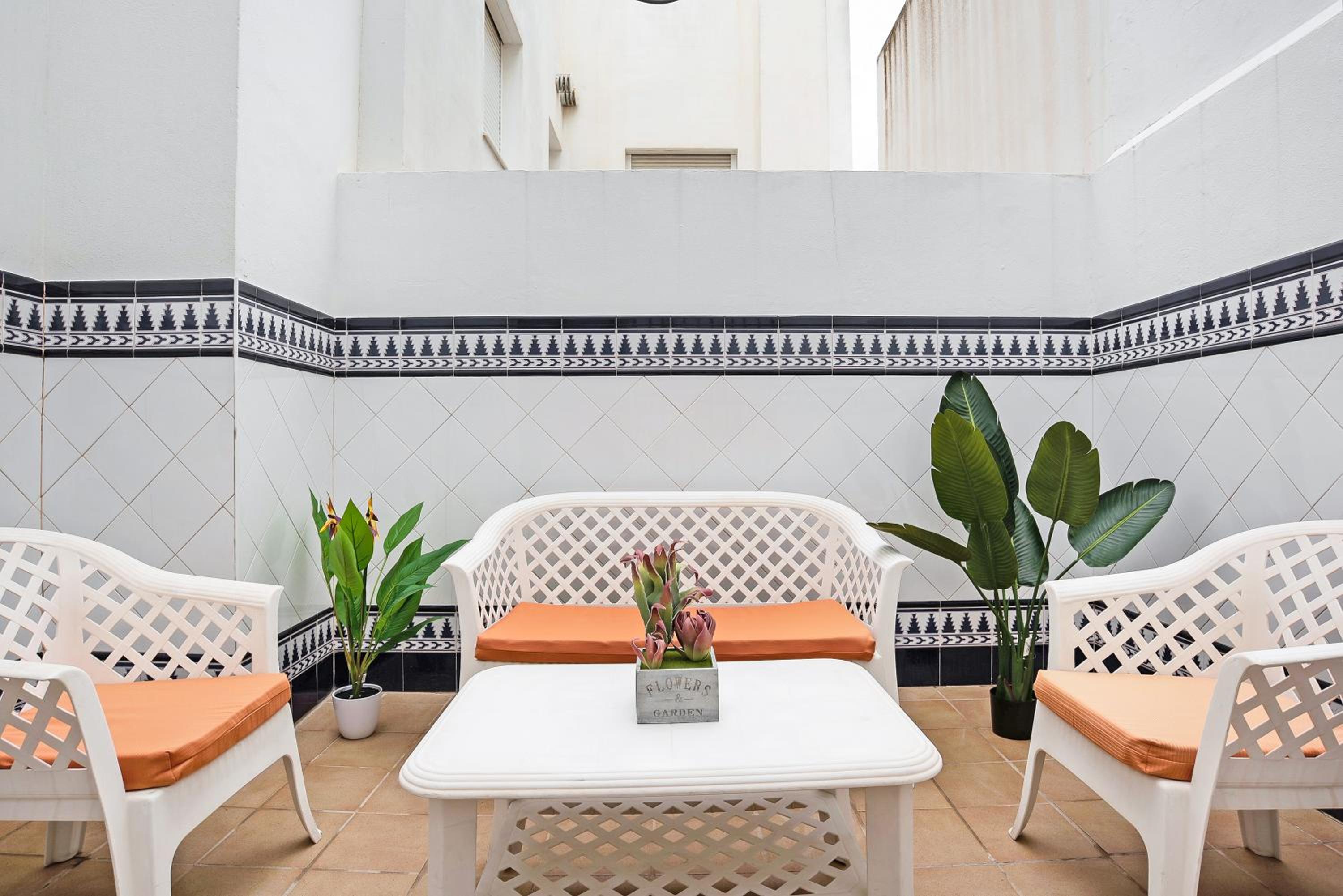 Hotel Apartamento Maribel - Solo Familias - Image 1