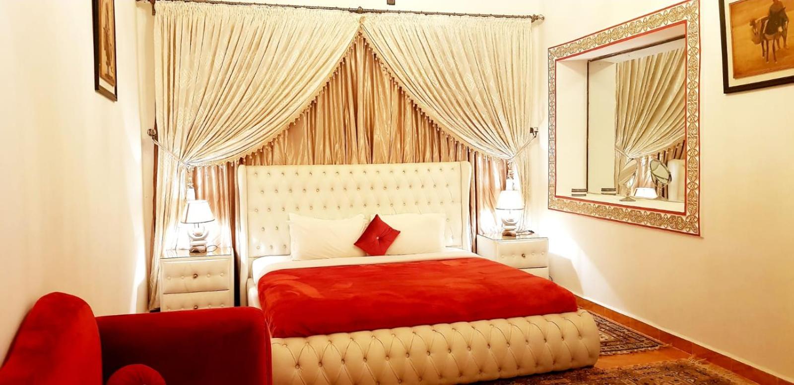hotel room