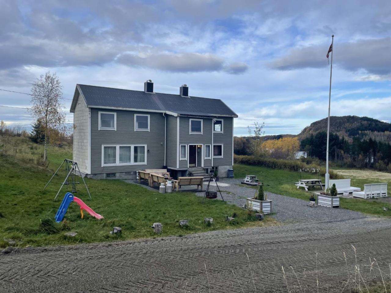Leite Gård near Atlantic Road in Hustadvika view 2