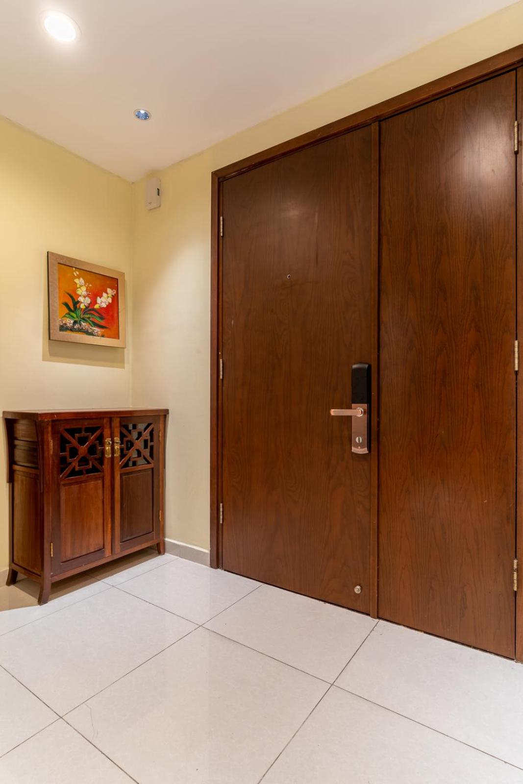 The Rixx Indochine Apartment with Balcony and Rooftop Pool