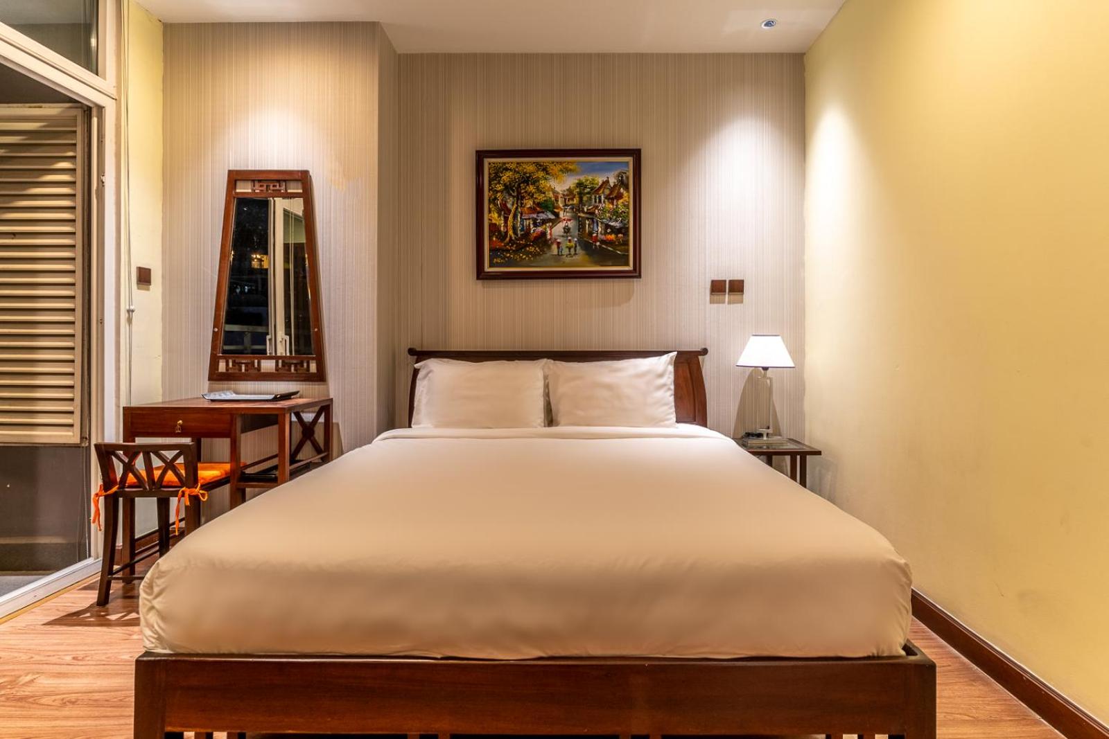 The Rixx Indochine Apartment with Balcony and Rooftop Pool