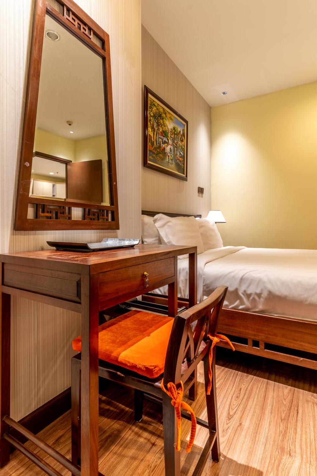 The Rixx Indochine Apartment with Balcony and Rooftop Pool