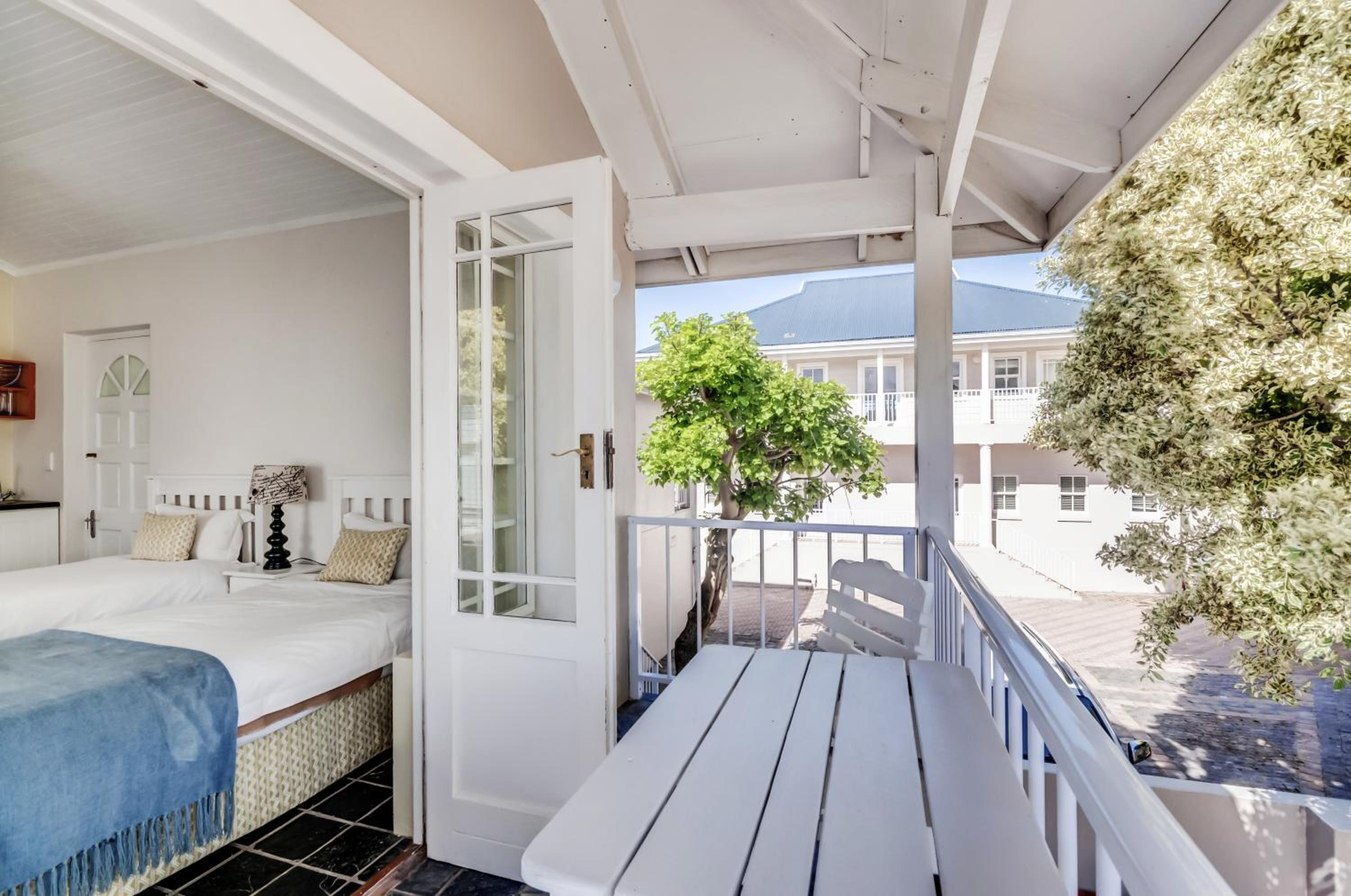 First Avenue Guesthouse