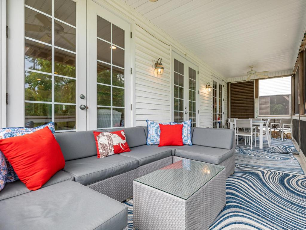 Marshview Hideaway view 2