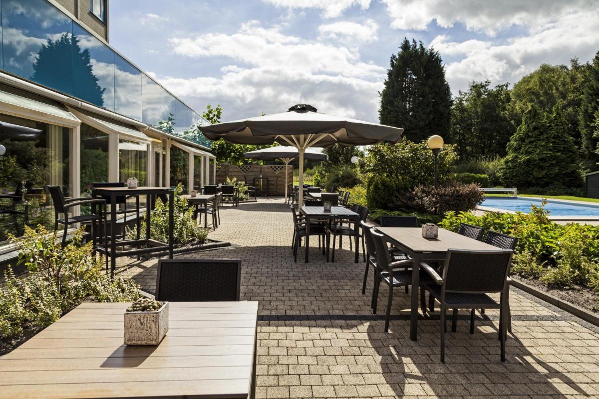 outdoor BBQ area