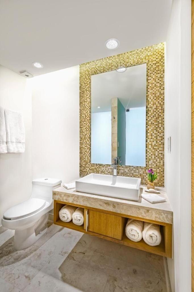 Luxury Anah Playa Spacious & Very Safe Apt view 2