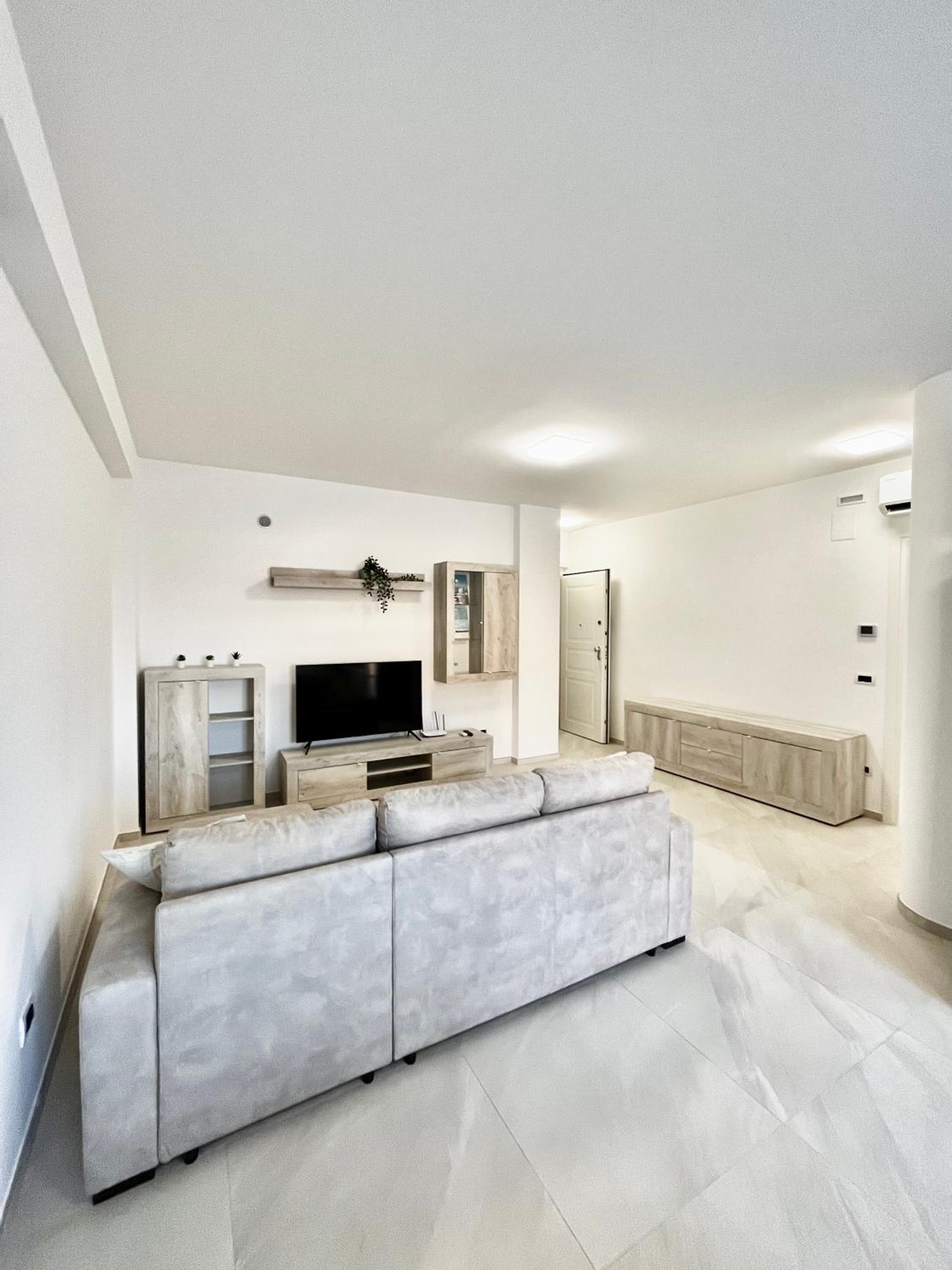 Sun Beach Apartment - New photo 2