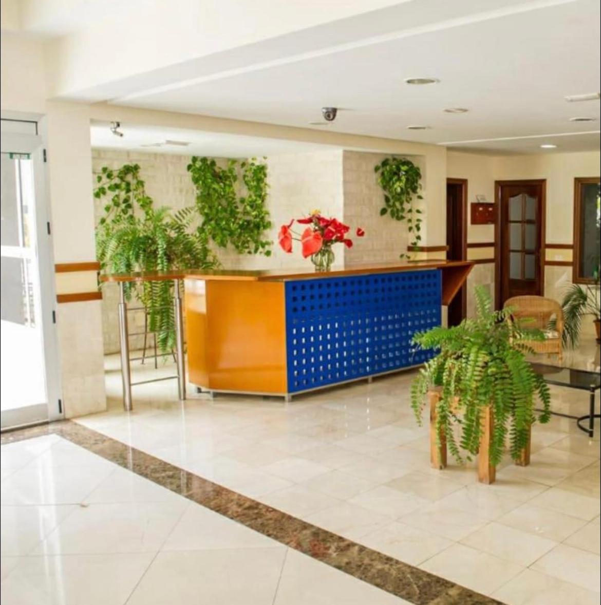 Precioso apartamento en residencial con piscina cerca de la playa