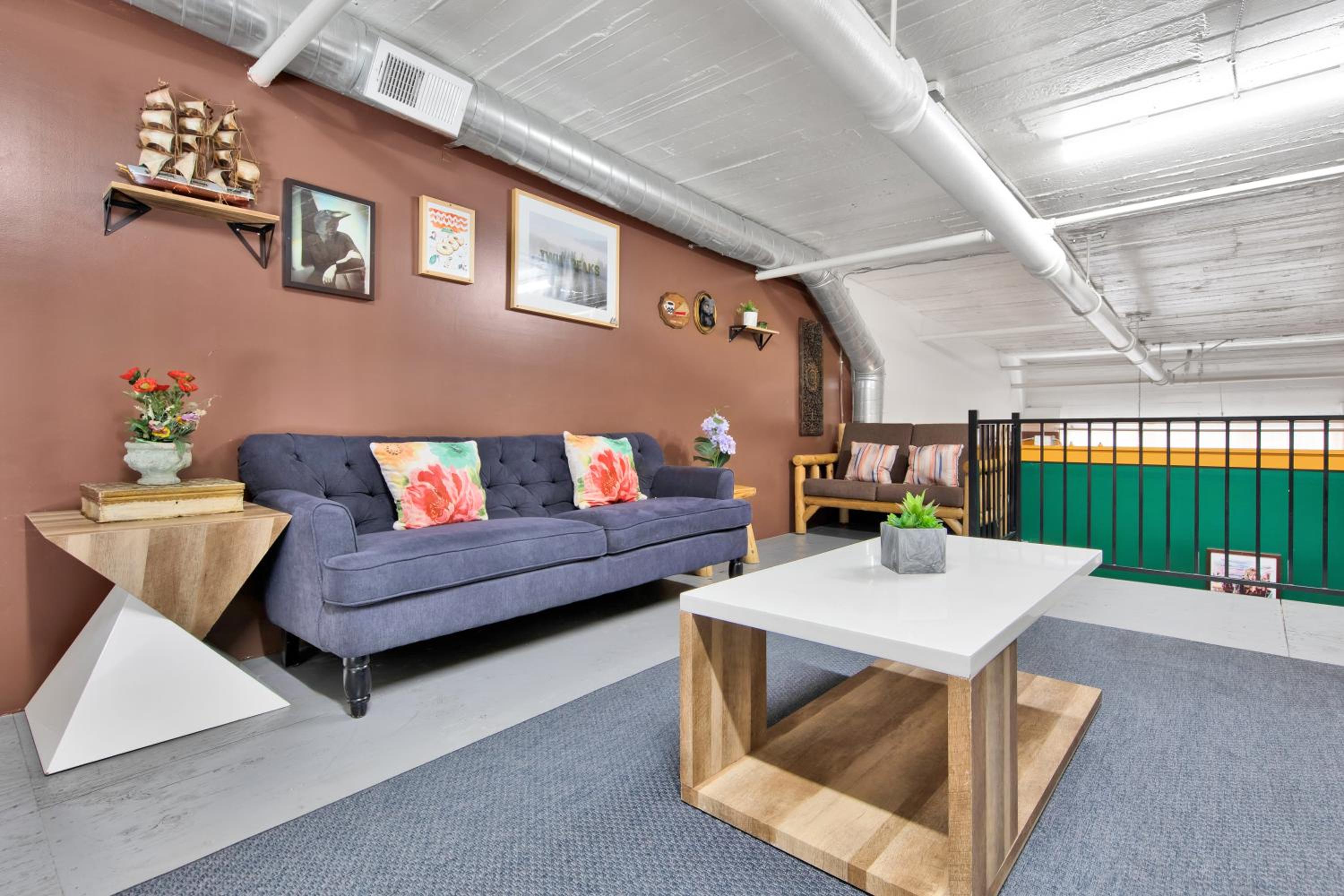 lounge