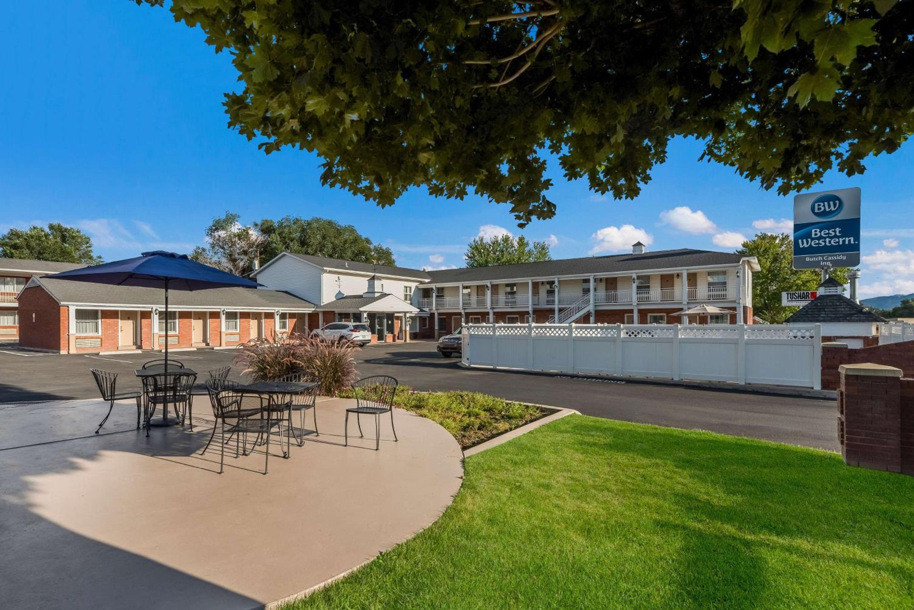 Beaver Vacations - Best Western Butch Cassidy Inn - Property Image 4
