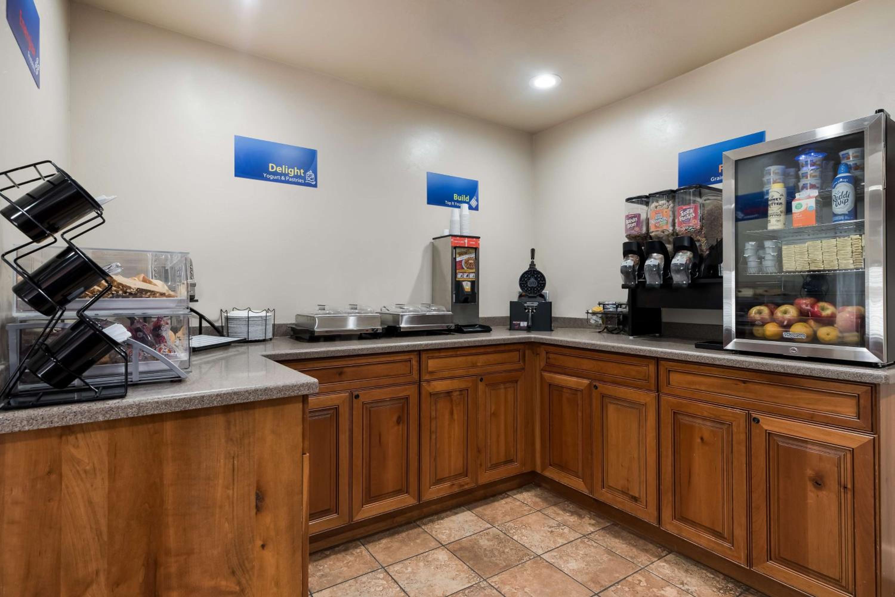 Beaver Vacations - Best Western Butch Cassidy Inn - Property Image 3