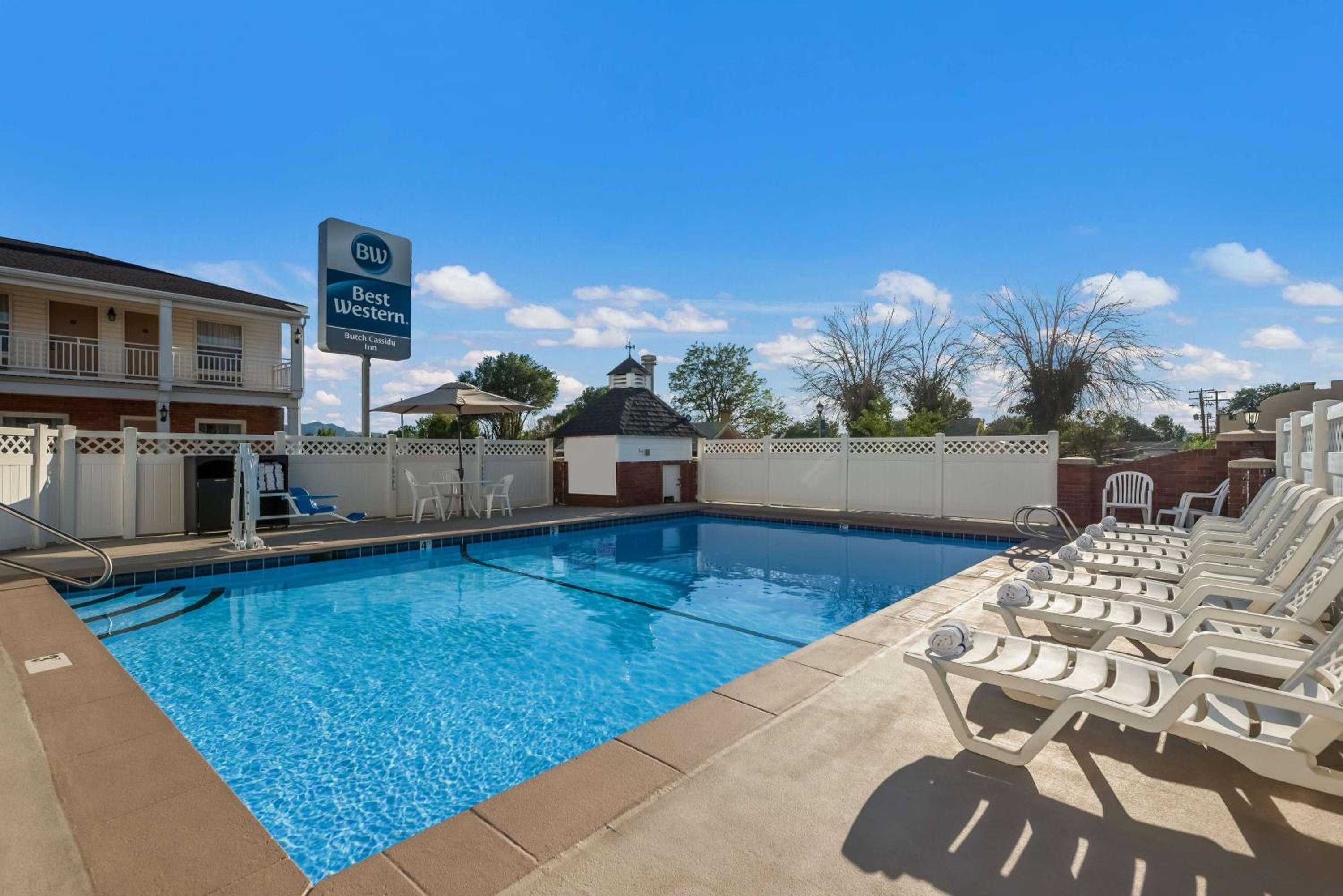 Beaver Vacations - Best Western Butch Cassidy Inn - Property Image 4
